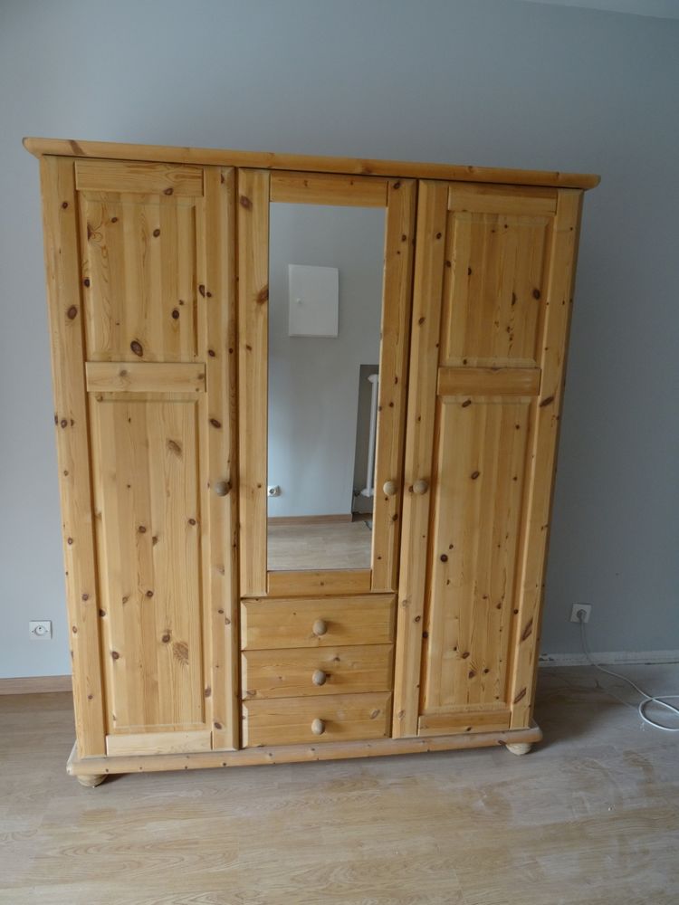 Armoire meuble scandinave