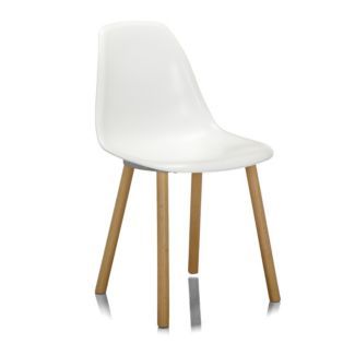 Chaise blanche et bois scandinave