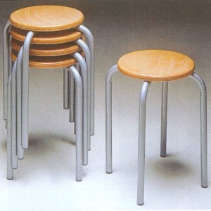 Tabouret empilable