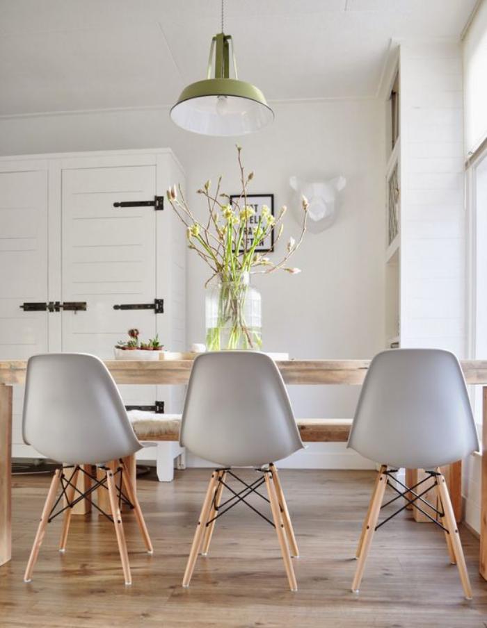 Table à manger et chaises style scandinave