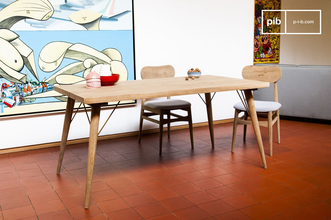 Table en bois style scandinave