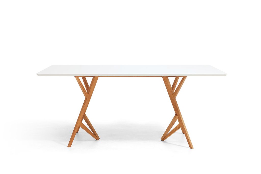 Table scandinave blanche et bois