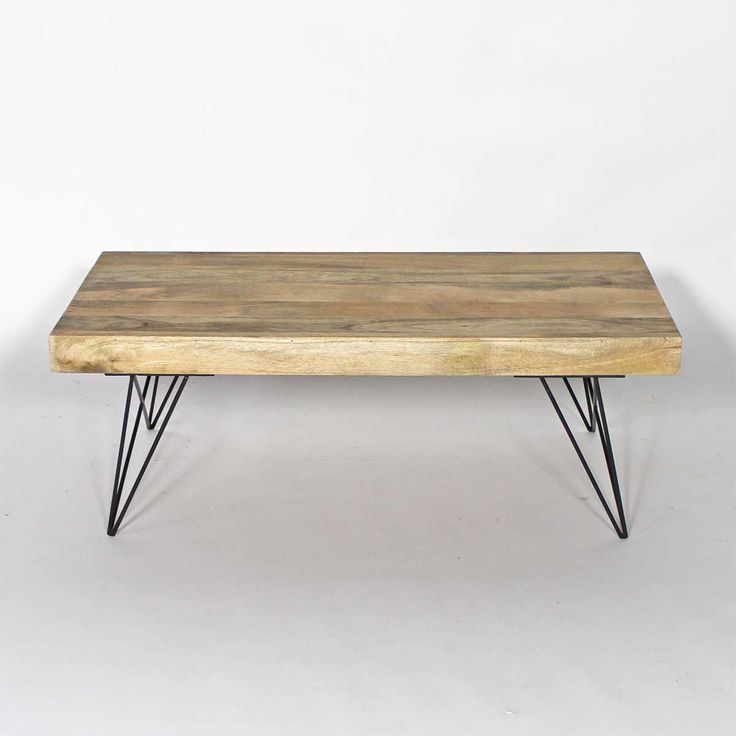 Table basse bois massif design