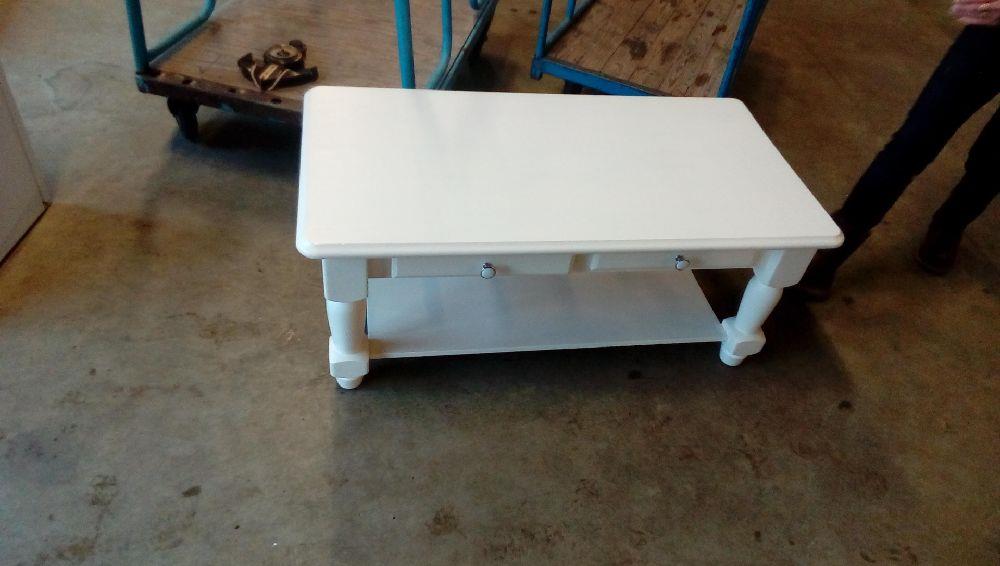 Table basse bois peint blanc