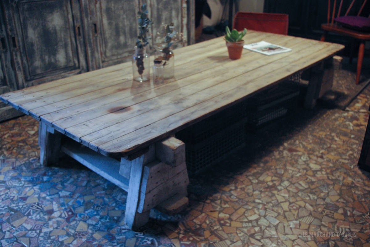 Vieille table basse en bois