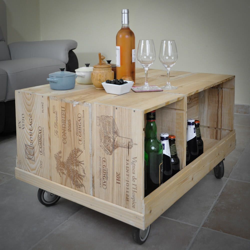Table basse avec caisse de vin en bois