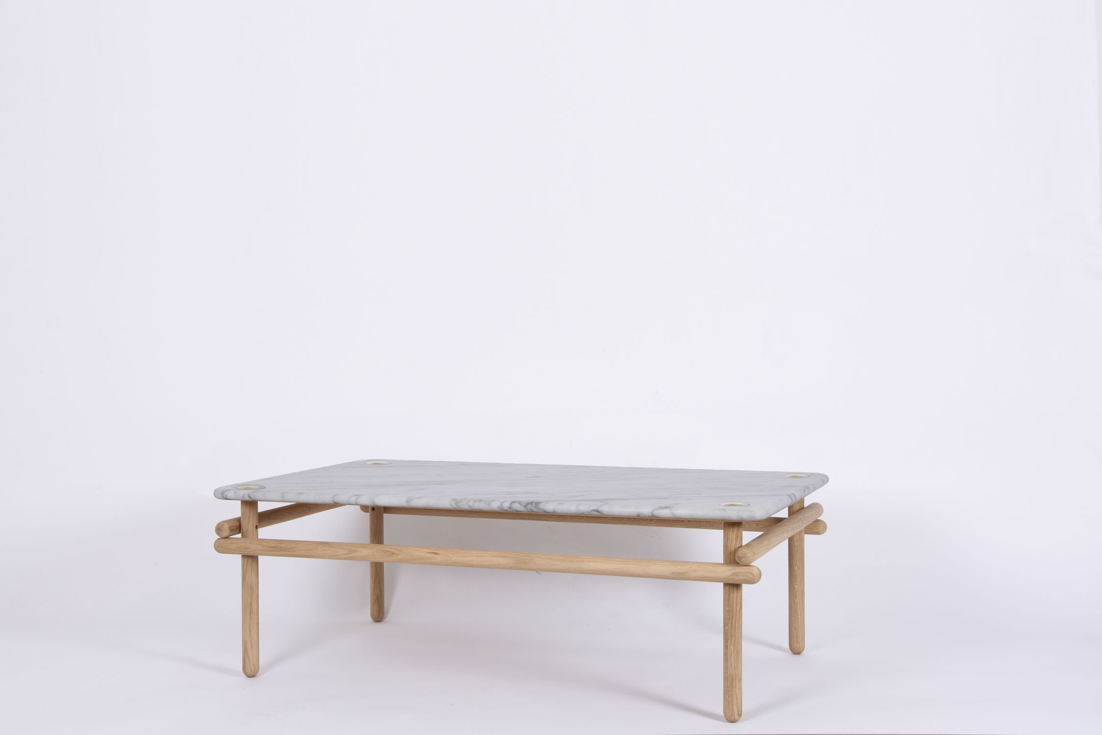 Table basse marbre blanc bois