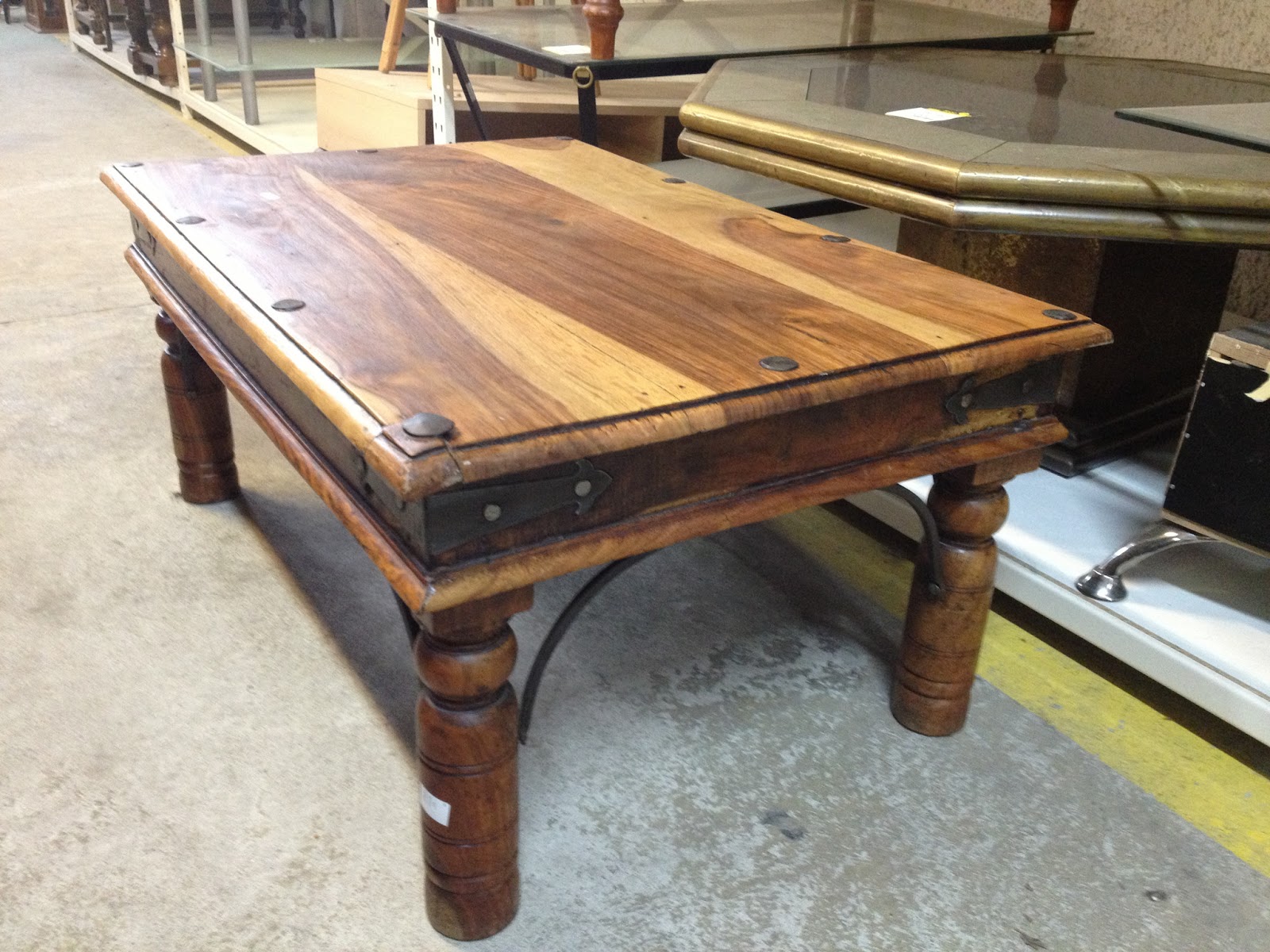 Repeindre table basse en bois
