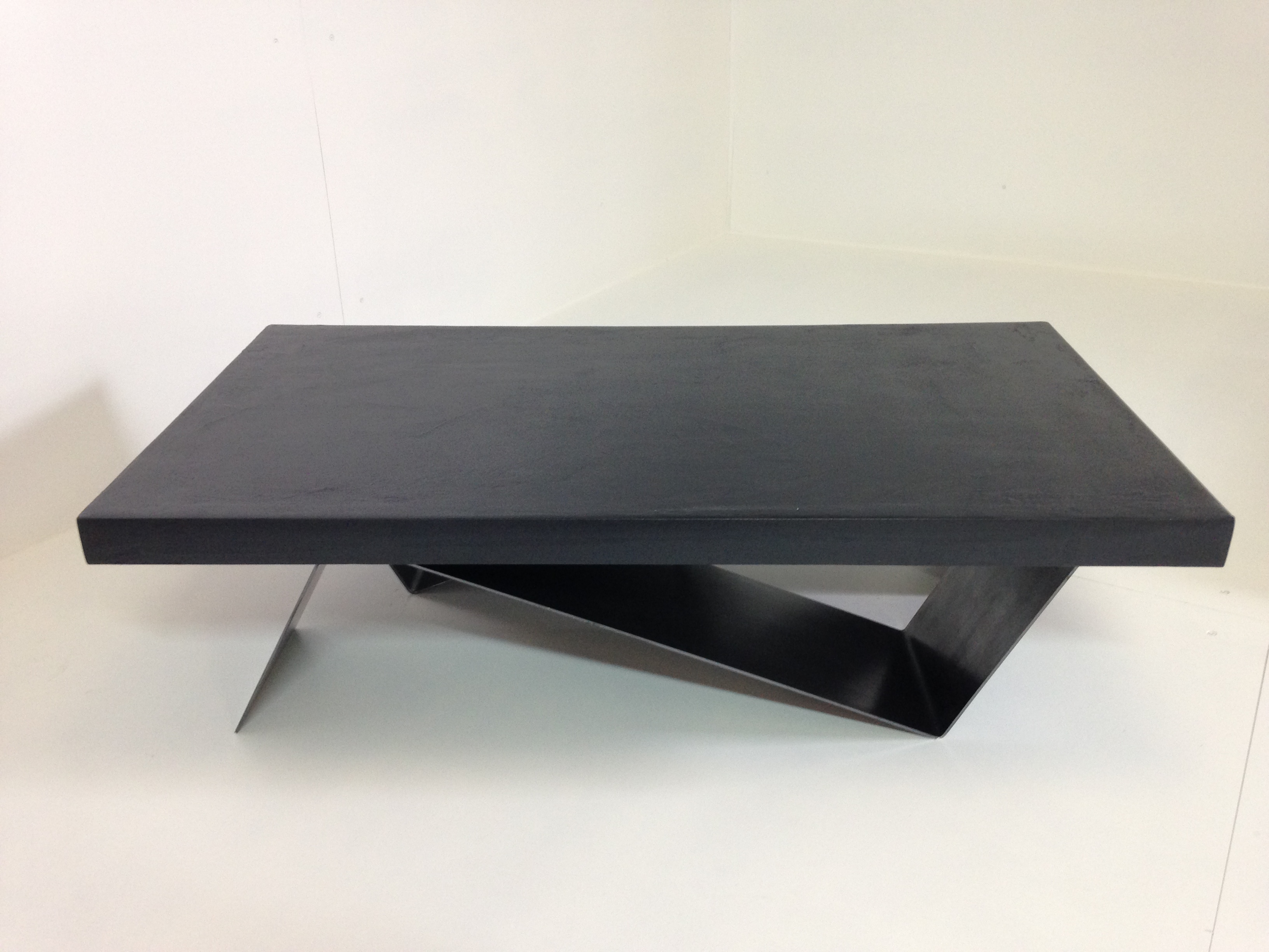 Table basse carrée beton
