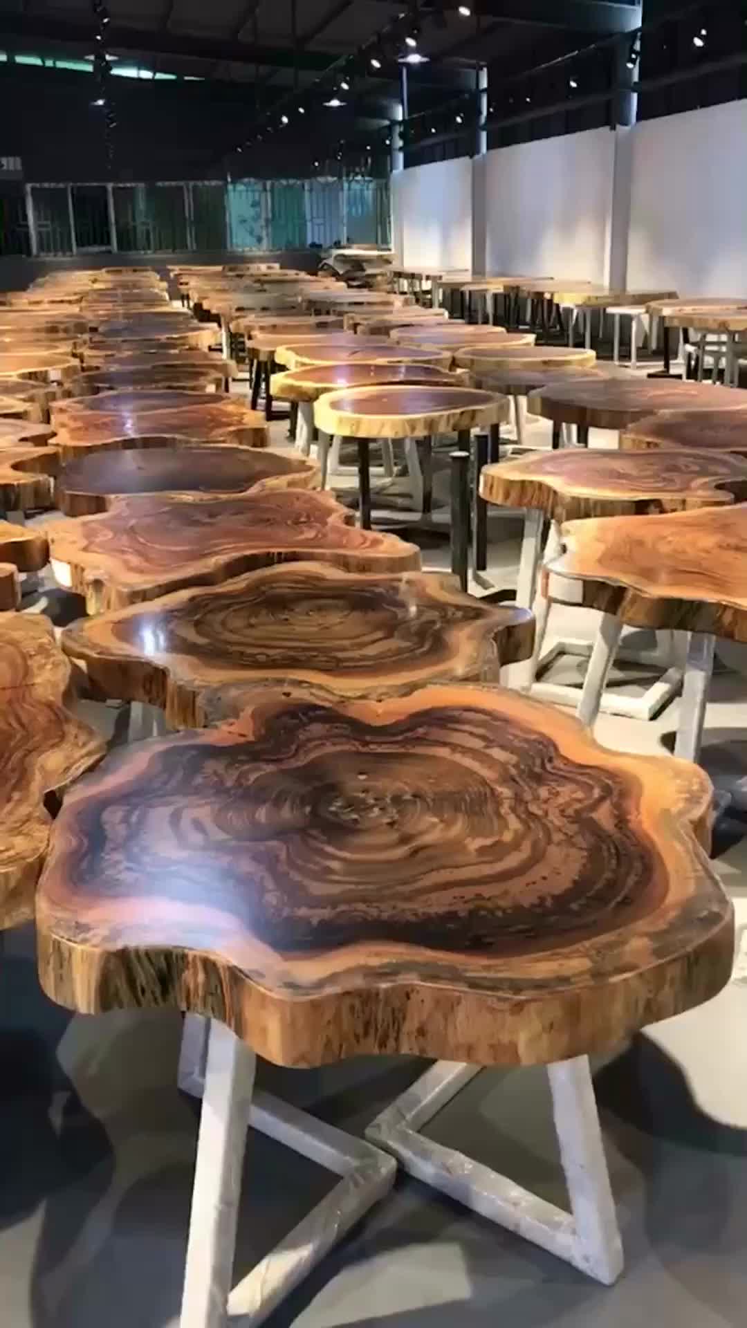 Table basse bois arbre