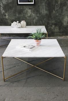 Table basse marbre carrée