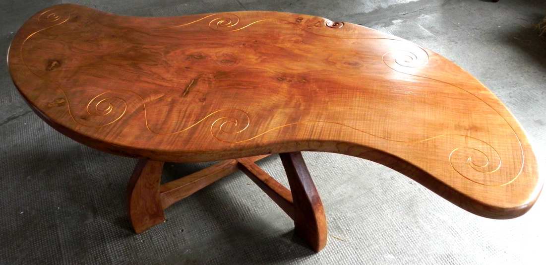 Table basse en bois d'olivier