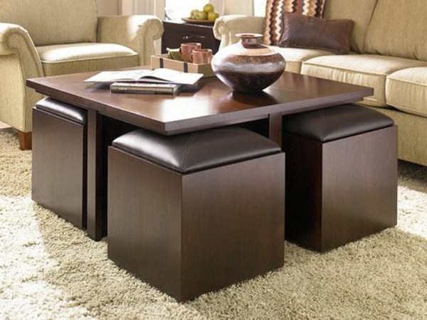 Table basse avec pouf en bois