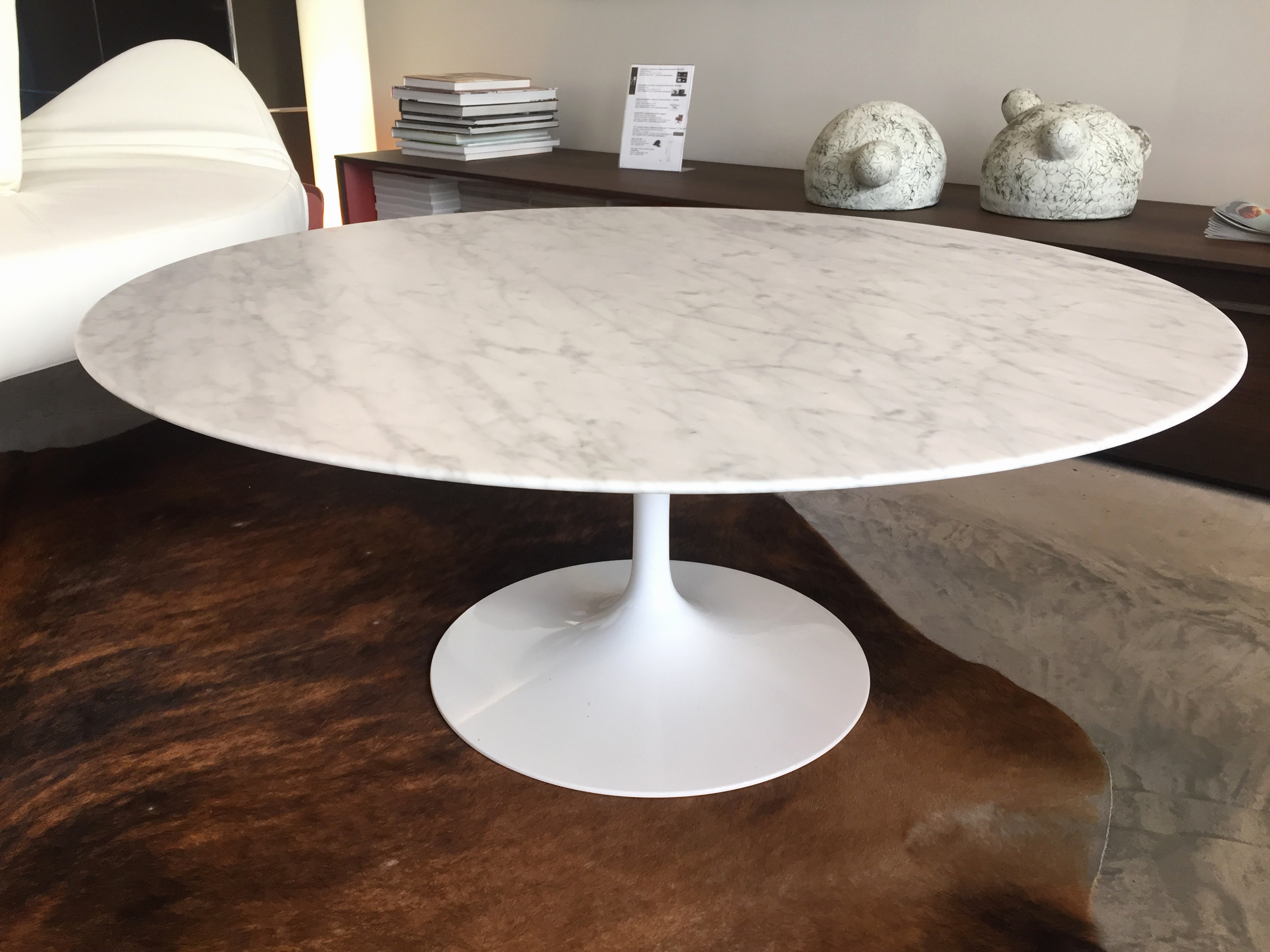Table basse ovale marbre arabescato 107 cm