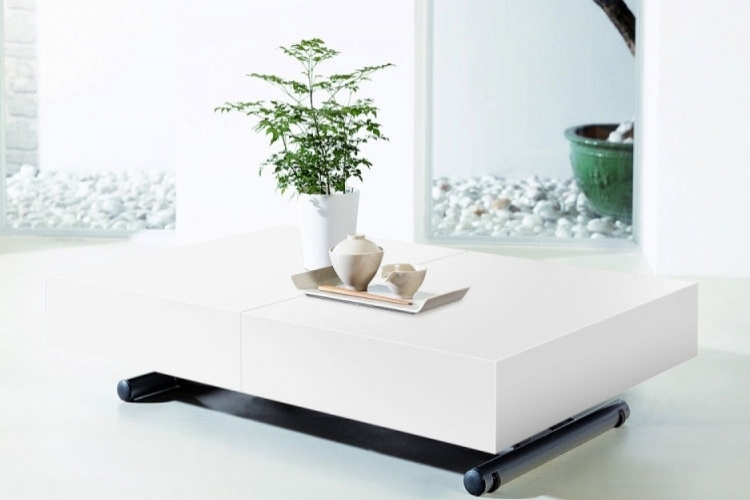 Table basse a roulettes relevable