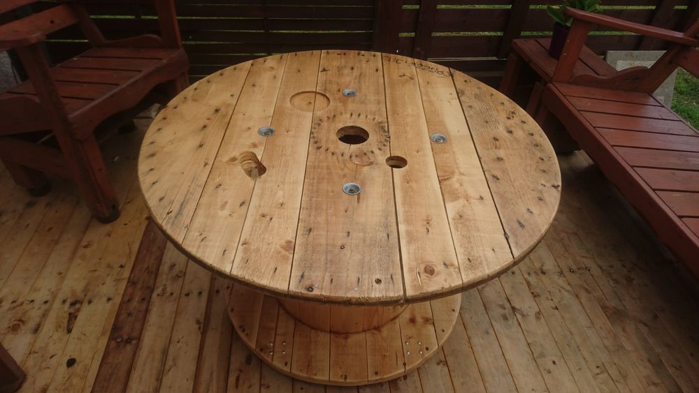 Table basse de jardin ronde en bois
