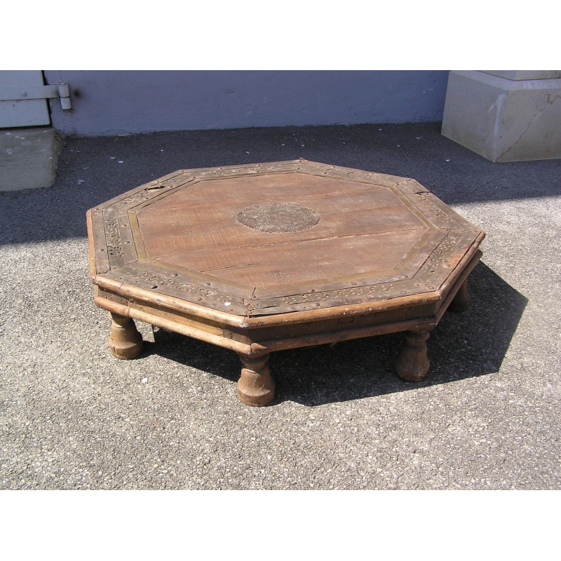 Table basse ronde en bois orientale